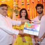 Mehrene Kaur Pirzada Instagram - New Journey Begins 😇🙏 need your blessings and good wishes 💞 #VijayDevarkonda #AnandShankar #StudioGreen