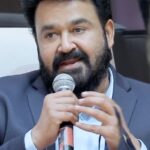 Mohanlal Instagram - Thrilled to have interacted with the nurses working at VPS Healthcare hospitals in the UAE. I tip my hat to all the frontline workers for their selfless service during the pandemic . @drshamsheervp @burjeelmedicity