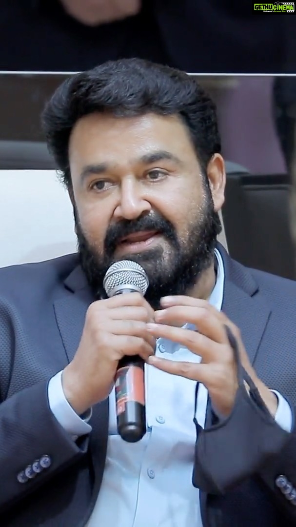Mohanlal Instagram - Thrilled to have interacted with the nurses working at VPS Healthcare hospitals in the UAE. I tip my hat to all the frontline workers for their selfless service during the pandemic . @drshamsheervp @burjeelmedicity