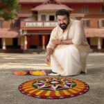 Mohanlal Instagram - എല്ലാവർക്കും എൻ്റെ ഹൃദയം നിറഞ്ഞ തിരുവോണാശംസകൾ 🌸 . . . . . . . Photo Courtesy : @director_aniesh_upaasana . . . #happyonam #onam #pookalam #flower #onamspecial #onashamsakal