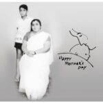 Mohanlal Instagram - Happy Mother's Day . . . . #mothersday #amma