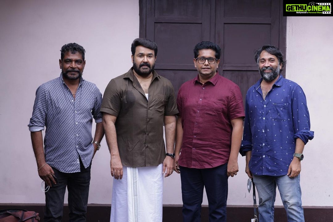 Mohanlal Instagram - Joined at the sets of #Drishyam2 by adhering to all safety protocols set for Covid 19. . . . . #drishyam #drishyam2 #shooting #covidprotocolsinplace