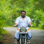 Mohanlal Instagram - #Lucifer Click by : @sinat_savier