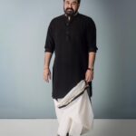 Mohanlal Instagram – എല്ലാ മലയാളികൾക്കും എന്റെ ഹൃദയം നിറഞ്ഞ കേരളപ്പിറവി ആശംസകൾ
📸 @director_aniesh_upaasana 
.
.
.

#KeralaPiravi