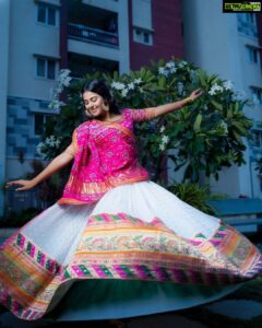Monal Gajjar Instagram - Enjoy everything you have💃this is moment you actually have tomorrow will be future, yesterday was past today you have.🥳🏡💃

🧿🥰😍🥰
📸 @they_call_me_keshu 

Outfit by:- @praptis_redefine_urself

@roniee_11
Styled by:- @idivyeshtalaviya

Styling assistant:- @vaidehi1312

#love #gujarat #girl #actor #cinema #happy #instagood #monalgajjar #imqueen👸🏻👑