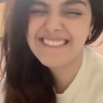 Monal Gajjar Instagram – One of my fav song can’t resist 🥰 1). Nacho nacho 

.
#reels #nacho #dance #90ssongs #instagood #expression #monalgajjar #imqueen👸🏻👑