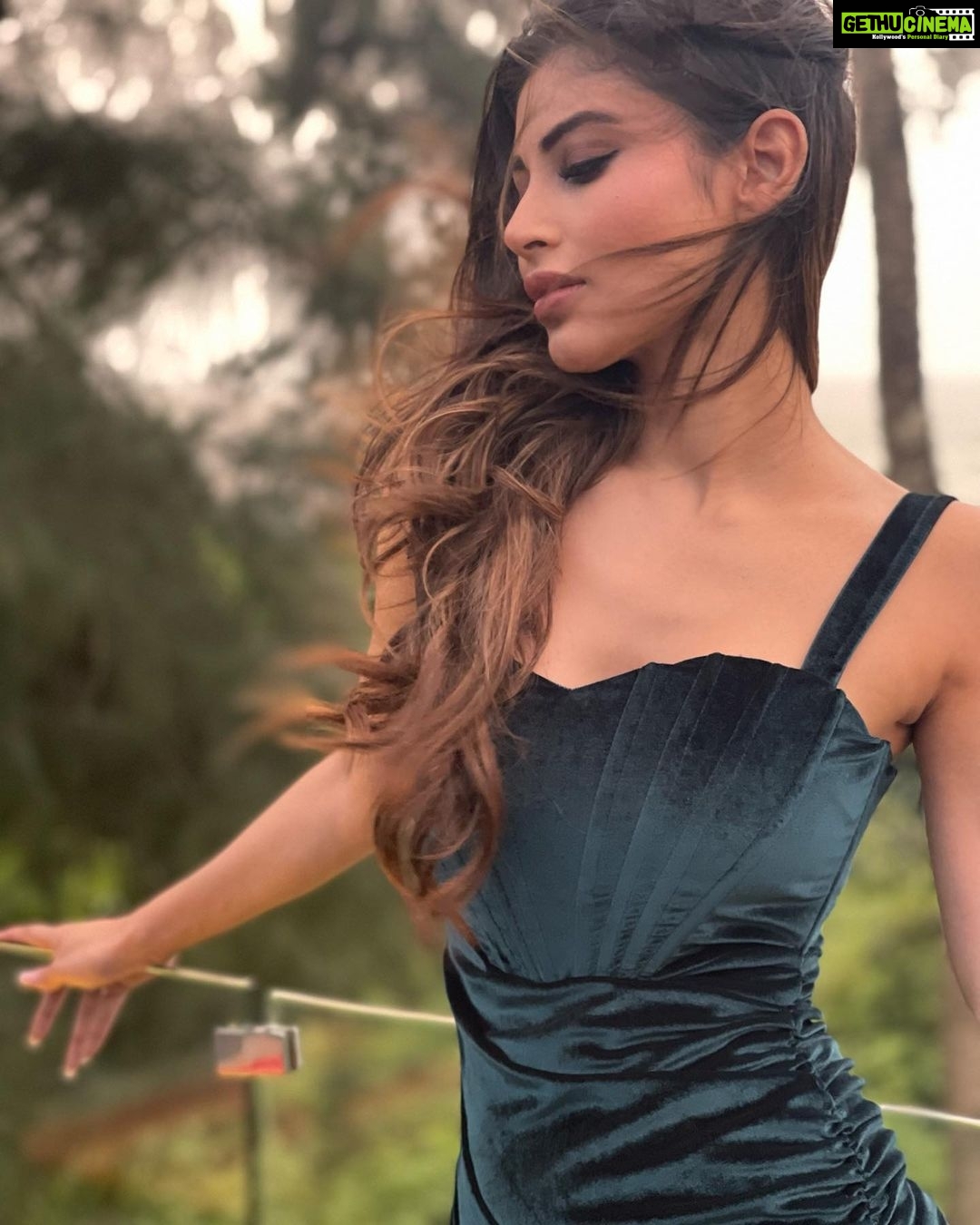 Mouni Roy Instagram - Heart so full🔆🔱 • • • Thank you @w_goa @rohiniyer for err’ything, we all so happy happy 💕
