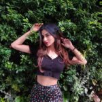 Mouni Roy Instagram - Secret garden 🪴 #throwback