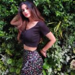 Mouni Roy Instagram - Secret garden 🪴 #throwback