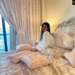 Mouni Roy Instagram - Wake up make up work chill ✌🏻 • • • • @palazzoversacedubai Dubai, United Arab Emiratesدبي