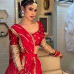 Mouni Roy Instagram – Had a wonderful time performing at the 52nd #iffi last night ♥️🕺
Outfit by @anusoru @nidhikurda 
Curated by @hairgaragebynatasha 
Love by my @trishilagoculdas