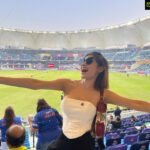 Mouni Roy Instagram - INDIA INDIAAAAAAA🇮🇳 @bookingcom truly made it easier for us to experience one of the most awaited and cherished cricket matches first-hand. Super excited to watch India’s first match at the ICC Men’s T20 World Cup! @t20worldcup Dubai International Cricket Stadium