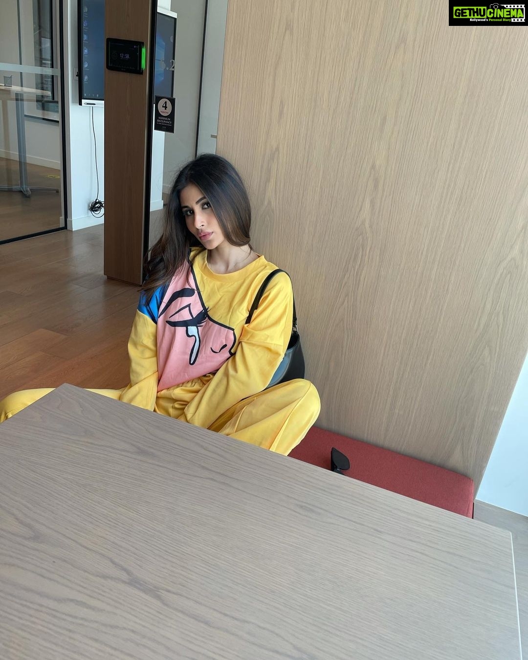 Mouni Roy Instagram - 👋 @pankhclothing X @anusoru @nidhikurda Dubai, United Arab Emiratesدبي