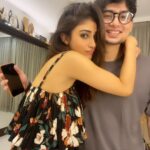 Mouni Roy Instagram - Miss you 😔😟 @mukhar_roy Happppyyyyy Bhaidooj 🔴⚫️🟡
