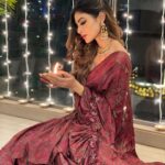 Mouni Roy Instagram – ✨🪔 शुभ दीपावली🪔✨