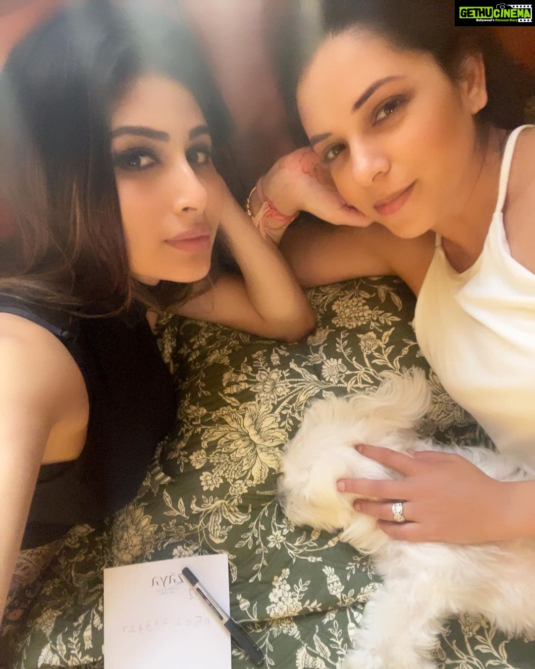 Mouni Roy Instagram - ๐ ๐ s! โฅ๏ธ๐ โพ๐ฑ๐ P.s HAPPY BIRTHDAY SHIVAANSH Dubai, United Arab Emiratesุฏุจู