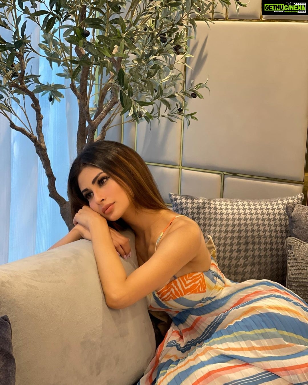 Mouni Roy Instagram - I feel in every girl there is a spirit, a wild pixie, that if let go, would run and dance in grassy fields until the end of the world. And then that girl grows up, that pixie hides, but it's always there, peeking out behind old eyes and reading glasses, laughing, waiting, to one day dance again.. ~Atticus ____________________________________________________ 📸 my @vanessabwalia @shopverb X @anusoru @nidhikurda
