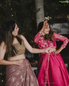 Mrudula Murali Instagram - This photo of mine was clicked by the one in the second pic, while we were chilling like in the 3rd pic, just before getting to know the wedding was to be planned in 2 weeks and tadaa you see how we pulled it off!!! 
Btw.. happy birthday PJ… @pjmartha 🤪🤣 I love you korech.. valareee korech..😈

#friendslikefamily #friendslikesisters #pool #birthday #happybirthday