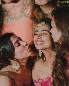 Mrudula Murali Instagram - This photo of mine was clicked by the one in the second pic, while we were chilling like in the 3rd pic, just before getting to know the wedding was to be planned in 2 weeks and tadaa you see how we pulled it off!!! 
Btw.. happy birthday PJ… @pjmartha 🤪🤣 I love you korech.. valareee korech..😈

#friendslikefamily #friendslikesisters #pool #birthday #happybirthday
