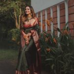 Mrudula Murali Instagram - @styledbyammu . @thaiyalpura blouse @pureallure.in jewellery @shabnam_mehendi_kochi @shoshanks_makeup @magicmotionmedia photography