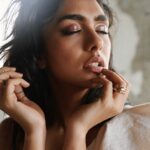 Mrunal Thakur Instagram – Messin’ around!

Shot by: @vaishnavpraveen @houseofpixels
Make up: @savleenmanchanda 
Hair: @marcepedrozo
Styled by @begborrowstealstudio Outfit @nikitamhaisalkar
Location: @morsestudios