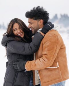 Mrunal Thakur Instagram - Cold hands and warm hearts ❄️❤️ Coming sooon with the best and my Favourite @gururandhawa @tseries.official Gulmarg