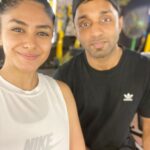 Mrunal Thakur Instagram - 1.1.2021 Appreciation post : Meet Rohit guys ! The coolest thing about Rohit isn’t him watching me lose weight, it’s him watching me gain confidence. Thank you for this beautiful journey . So much respect ! 🙏🏼😇 @rohityson Happy new year guys 🎉😘 Mumbai, Maharashtra