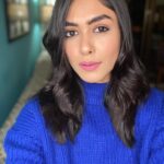 Mrunal Thakur Instagram - There were around 27 identical Photos , that just didn’t make the cut 😈 ——— 🤳 🤪 #selfie