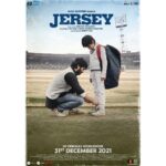 Mrunal Thakur Instagram – #Jersey – Be a part of an experience like no other. 

30 days to go! 

@shahidkapoor @gowtamnaidu #AlluAravind  @AmanTheGill @AlluEnts @DilRajuProdctns @sitharaentertainments @bratfilmsofficial @jerseythefilm