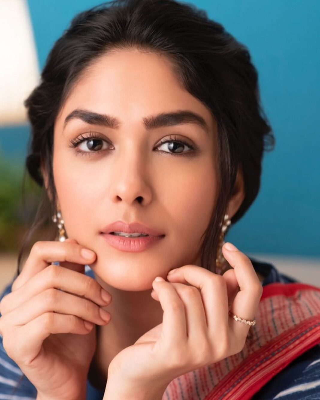 Mrunal Thakur Instagram - 🥰 #amazonfashion #harpalfashionable #diwali
