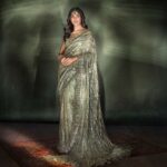 Mrunal Thakur Instagram - ❤️❤️❤️ #sareelove