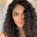 Mrunal Thakur Instagram - Wannabe gurl who wanna have curls #curlyhair #lovecurls #hairgoals #hairstyles #boomerang #instadaily
