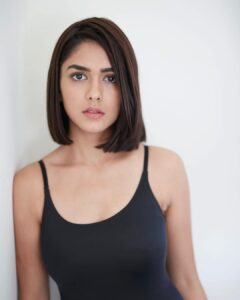 Mrunal Thakur Instagram -