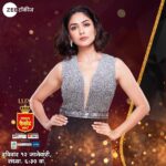 Mrunal Thakur Instagram – महाराष्ट्राचा सर्वात मोठा पुरस्कार सोहळायेतोय तुमच्या भेटीला…
पाहायला विसरू नका ‘महाराष्ट्राचा फेवरेटकोण? २०१९’, रविवार १२ जानेवारी संध्या.६:३० वा. आपल्याझी टॉकीजवर. #AaplaZeeTalkies 
@zeetalkies  #zeetalkies