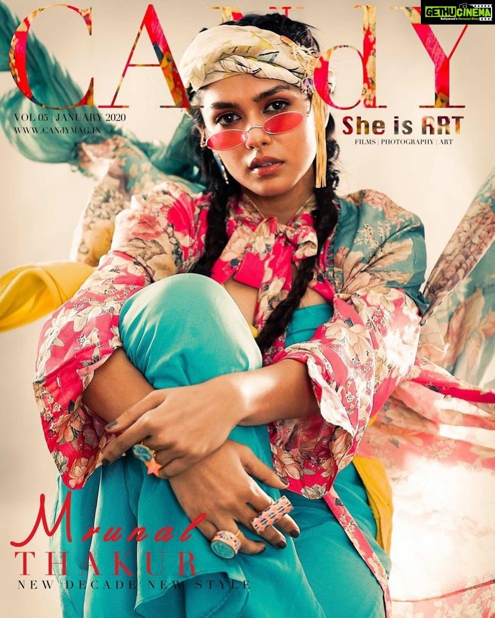 Mrunal Thakur Instagram - EYE CANDY ππ§π°π§ππ¨π¦ππ For @candymag.in Photographed by | @studiodenz Creative Director | @farrahkader Fashion Stylist | @jaadu_sidhu @haaute MUAH | @moragsteyn Fashion | @aayushimaniarofficial Fashion PR | @vblitzcommunications Accessories | @mineralistore Artist Management Agency | @bling_entertainment Location | @studio.infinite