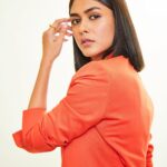 Mrunal Thakur Instagram -