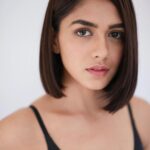Mrunal Thakur Instagram - #headshot