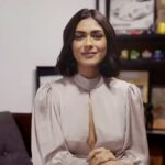 Mrunal Thakur Instagram – It’s getting haunted in here.  Four icy-cold #GhostStories will be streaming on Netflix, January 1st 2020.

@Netflix_in 
@rsvpmovies
@Ashidua