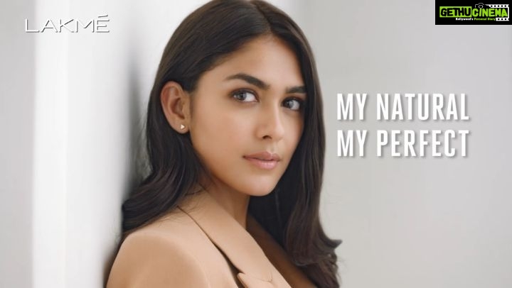 Mrunal Thakur Instagram - MY NATURAL MY PERFECT . . . . @lakmeindia @thomaskellydiary #lakme #lakmefoundation #makeup #natural #perfect #beauty #mynaturalmyperfect