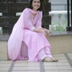 Mrunal Thakur Instagram - 💖💖💖 @helo_indiaofficial