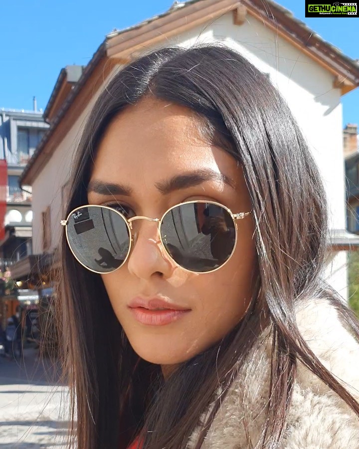 Mrunal Thakur Instagram - Aisa pehli baar hua hai 17 18 saloo mein ! In a world of SLO-Mo I wanna go #Hyperlapse 🤪 . . . #Zermatt . . . . . #switzerland #straighthair #instabeauty #ig_mood #discoverportrait #portraitphotography #profile_vision #postmoreportraits #portraiture #inlovewithswitzerland #exploremyswitzerland #igersswitzerland #ig_switzerland #exploreswitzerland #switzerlandwonderland #travel #traveller #aroundtheglobe