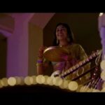 Mrunal Thakur Instagram - Kar ke gustaakhiyaan, Maange na maafiyaan, Teri chaahat ne badla mere dil ka #Jugraafiya! Song out now. @hrithikroshan @nandishsandhu ‬@theamitsadh #PankajTripathi ‪#AnandKumar @sarkarshibasish #SajidNadiadwala #UditNarayan @shreyaghoshal @ajayatulofficial #AmitabhBhattacharya @reliance.entertainment @nadiadwalagrandson @pvrpictures @zeemusiccompany @super30film