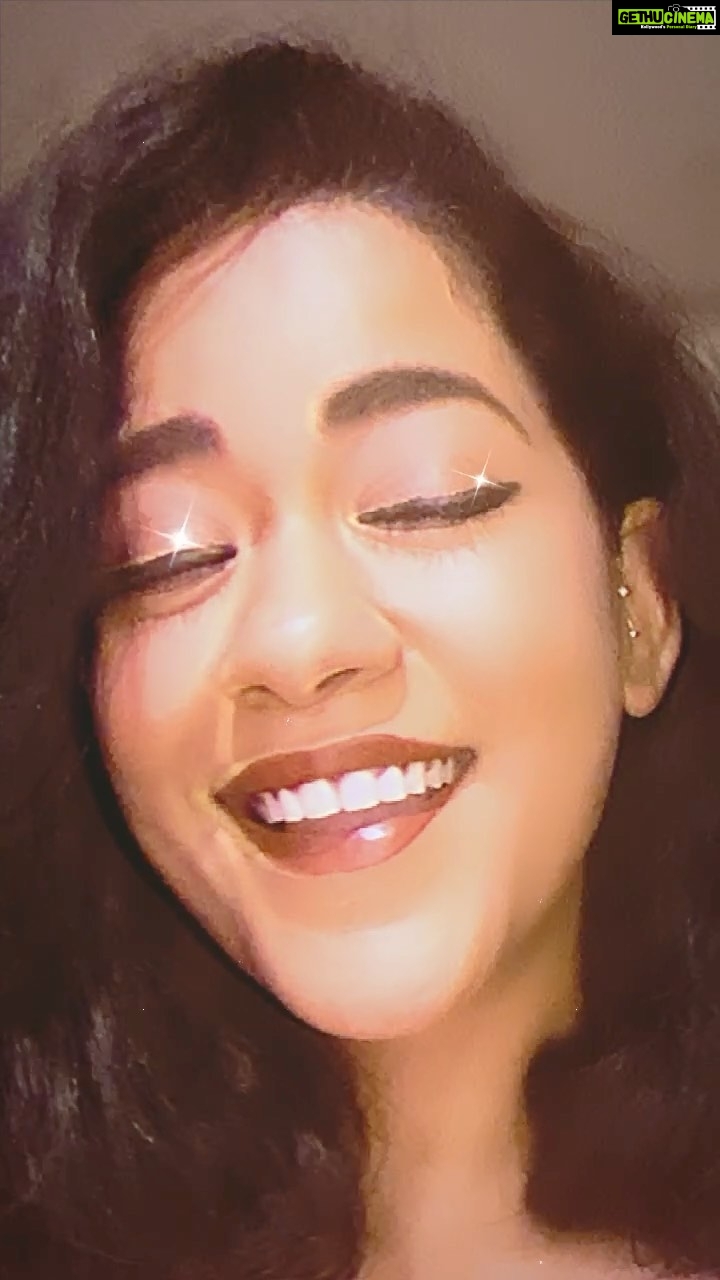 Mumaith Khan Instagram - You've always been what you are. That's not new. What you'll get used to is knowing it.-Cassandra Clareπ. #acceptance #awesome #believeinyourself #respectyourself #care #dreams #encouragement #faith #grace #glitter #smile #stronger #peace #positivity #innerpeace #workhard #appreciation #selfesteem #selfrespect #motivation #wiser #wisdom #happiness #love #life ππΈπ