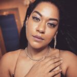 Mumaith Khan Instagram – We accept the love we think we deserve.-Stephen Chbosky😇. #acceptance #awesome #believeinyourself #respectyourself #care #dreams #encouragement #faith #grace #glitter #smile #stronger #peace #positivity #innerpeace #workhard #appreciation #selfesteem #selfrespect #motivation #wiser #wisdom #happiness #love #life 💖🌸😘