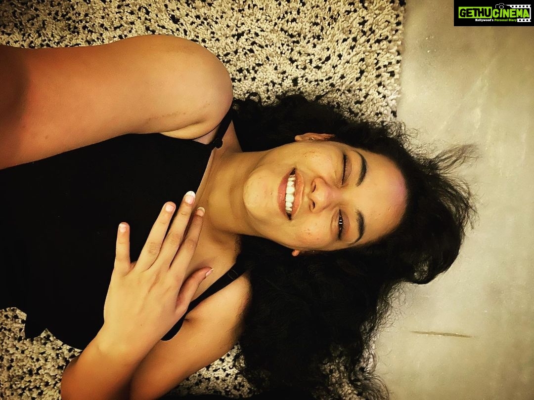 Mumaith Khan Instagram - Happiness is not something ready made. It comes from your own actions.-Dalai Lama XIVπ. #acceptance #awesome #believeinyourself #respectyourself #care #dreams #encouragement #faith #grace #glitter #smile #stronger #peace #positivity #innerpeace #workhard #appreciation #selfesteem #selfrespect #motivation #wiser #wisdom #happiness #love #life ππΈπ