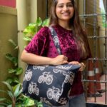Nakshathra Nagesh Instagram - Love these bags from @ecotrendbags ❤️ All their Products are Eco friendly and affordable and colourful too. 1. Handbags 2. Baby diaper bag 3. Purses and pouches 4. Thamboolam bags and other return gifts 5. Shopping and veg bags 6. Travel bags Check @ecotrendbags now!