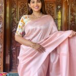 Nakshathra Nagesh Instagram - Saree @urban_closet_ethnic Check out their website launch happening today. Up to 50% site wide sale Use Code: Nakshathra to get additional 10% offer Empowering women inclusiveness & body positivity since 2018 with wide range of ethnic wear handpicked with millennial style keynote. Use #Closetian to support their millennial women empowerment & body positivity campaigns Follow @urban_closet_ethnic