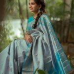 Nakshathra Nagesh Instagram - For this Varamahalakshmi pick an enchanting silk saree that speaks volumes about the finesse of Pure Kanjivarams from @Aaranyasilks MUA: @makeup_by_kez Photography: @haran_official_ Hair: @mani_stylist_ Blouse: @ishitha_design_house Jewellery: @rimliboutique