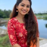 Nakshathra Nagesh Instagram – Just #beingsaraswathy #tamizhumsaraswathiyum promo shoot ✨ #nofilterneeded