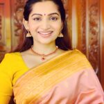 Nakshathra Nagesh Instagram – Saree : @the_apparelstores 
Jewellery : @twinkle_jewelleries, such a wide variety of jewellery, swipe right for more!
